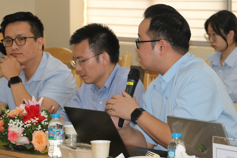 pictures of the workshop-01.jpg